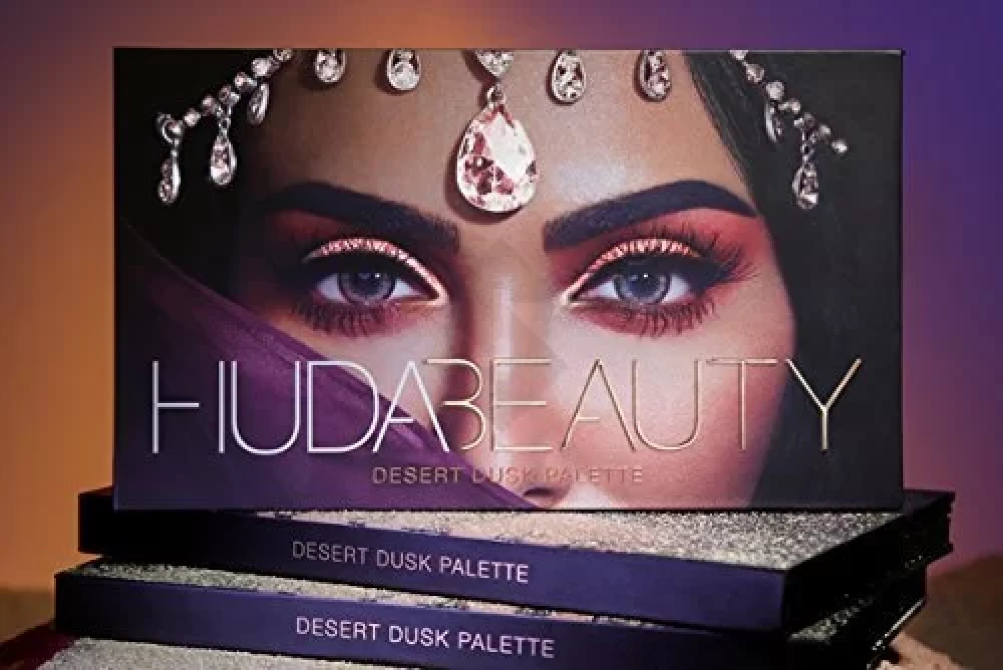 huda Beauty Dessert duk eyeshadow2.webp